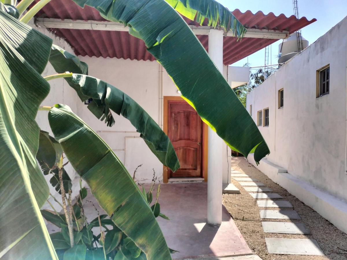 Villa Gabriela Celestun -Hotel & Restaurant Екстер'єр фото